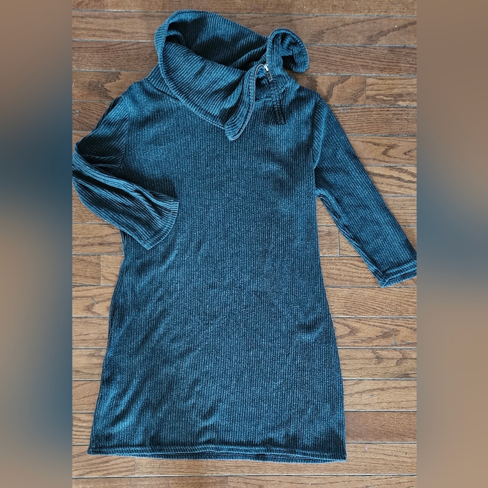Ribben Forrest Green Sweater Mini Dress Jr large 11-13